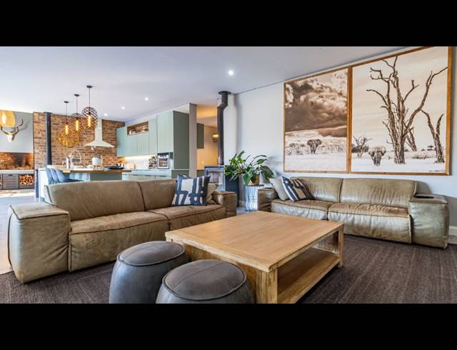5 BEDROOM FREEHOLD FOR SALE IN MIDSTREAM HEIGHTS